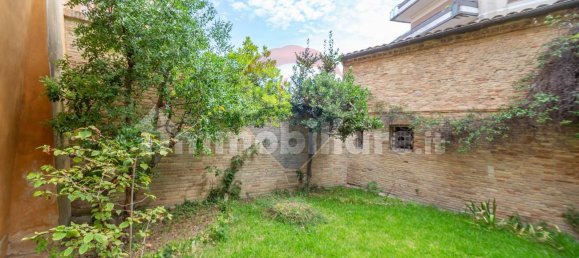 Квартира с 4 спальнями в Кьети, Италия № 300450 11