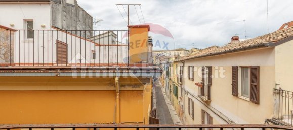 Квартира с 4 спальнями в Кьети, Италия № 300450 46