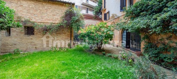 Квартира с 4 спальнями в Кьети, Италия № 300450 10