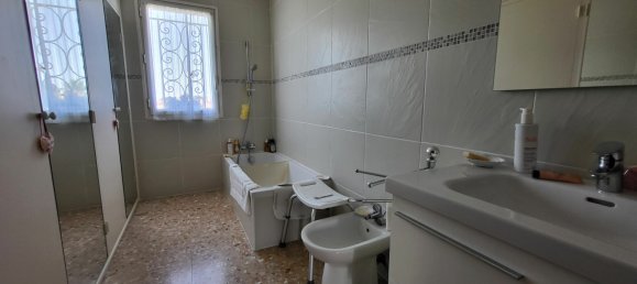 3 bedrooms House in Thuir, France No. 292267 6