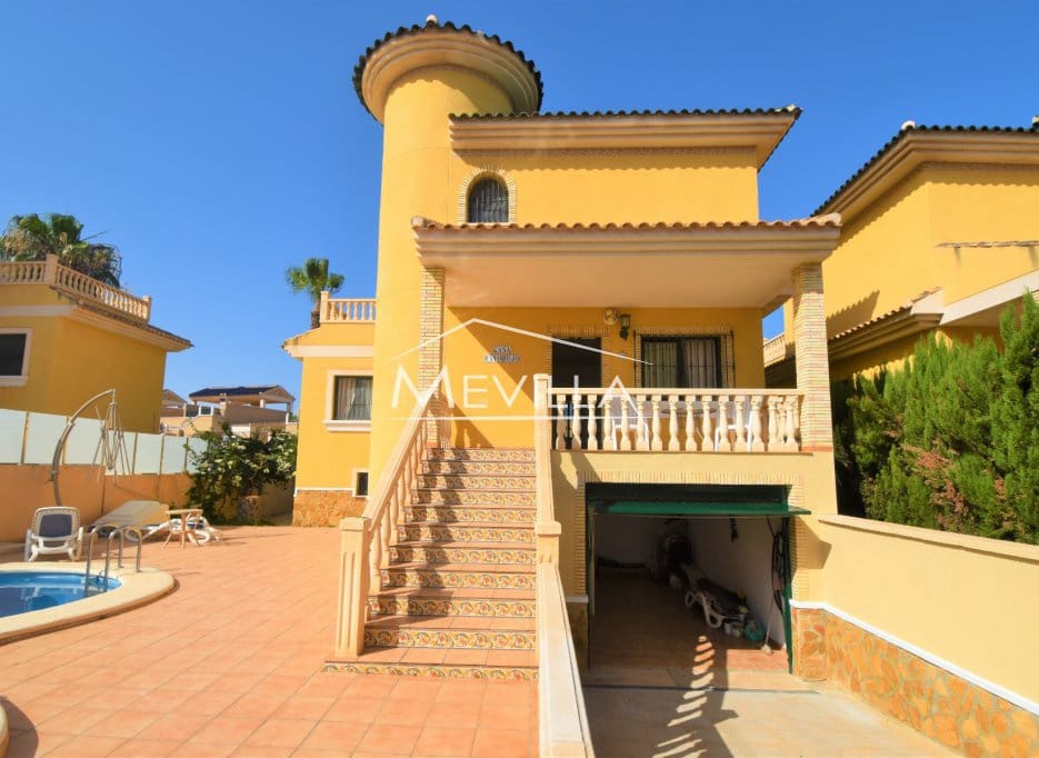 4 bedrooms House in Alicante, Spain No. 160241