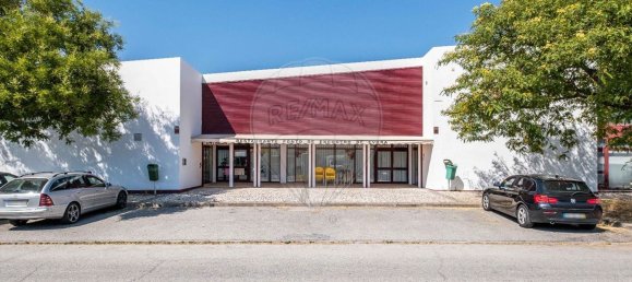 Propiedad comercial en Nossa Senhora de Machede, Portugal 827 m² No. 139508 2