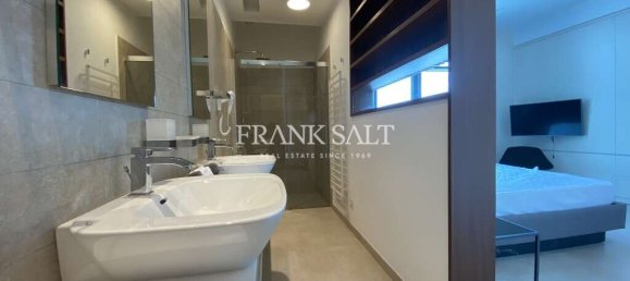 Квартира с 3 спальнями в Сент-Джулианс, Мальта № 10180 24