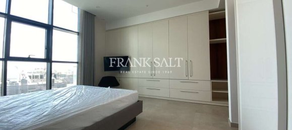 Квартира с 3 спальнями в Сент-Джулианс, Мальта № 10180 26