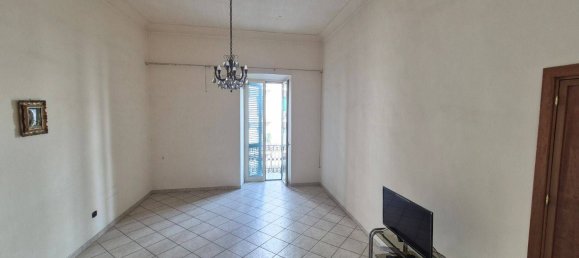 4 bedrooms Apartment in Naples, Italy No. 320409 31