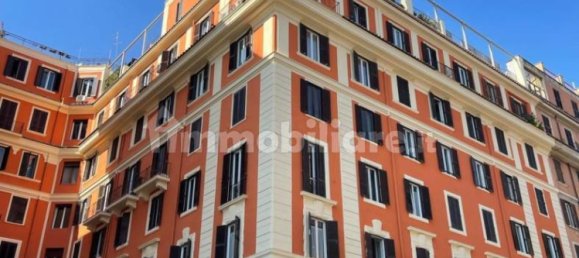 2 bedrooms Apartment in Rome, Italy No. 264075 13