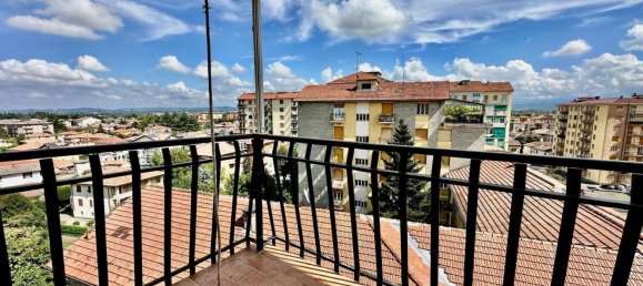 4 bedrooms Penthouse in Novi Ligure, Italy No. 323949 3