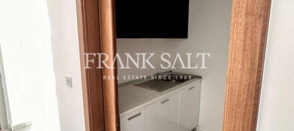 Oficina en Mosta, Malta No. 12445 5