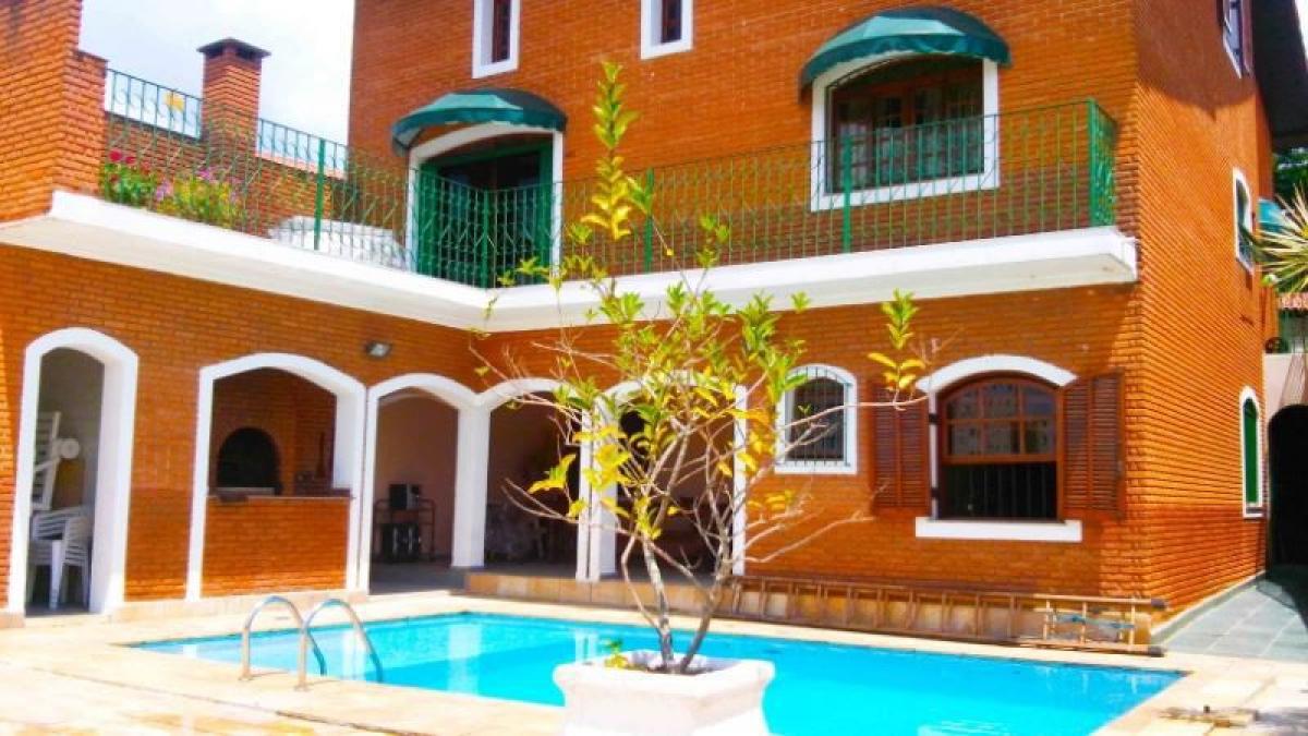 Casa de 4 dormitorios en Sao Paulo, Brazil No. 467419