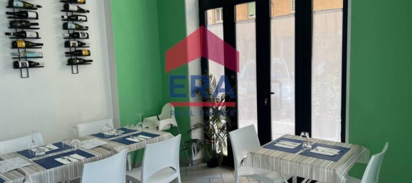 2 rooms Commercial property in Rome, Italy No. 218989 9