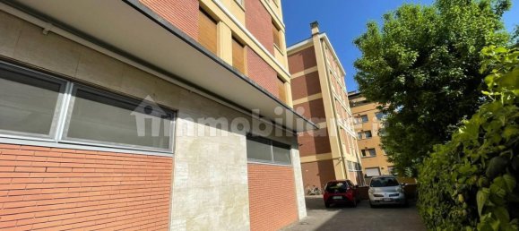 2 Schlafzimmer Wohnung in Bologna, Italy, Nr. 34465 17