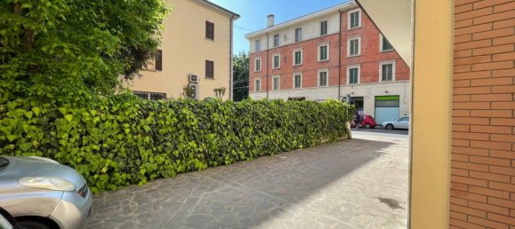 2 Schlafzimmer Wohnung in Bologna, Italy, Nr. 34465 5