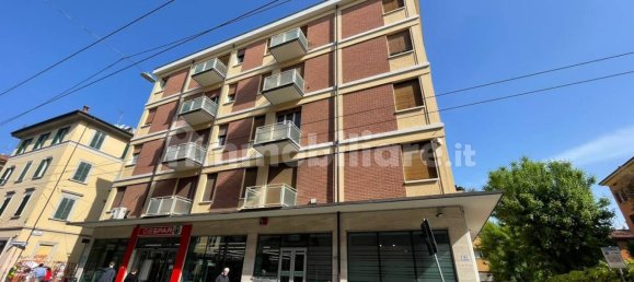 2 Schlafzimmer Wohnung in Bologna, Italy, Nr. 34465 6