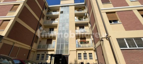 2 Schlafzimmer Wohnung in Bologna, Italy, Nr. 34465 3