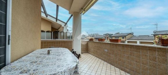 3 bedrooms Villa in Rome, Italy No. 48579 17