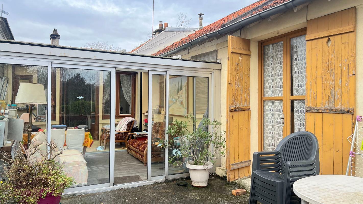 2 bedrooms House in Le Perreux-sur-Marne, France No. 143047