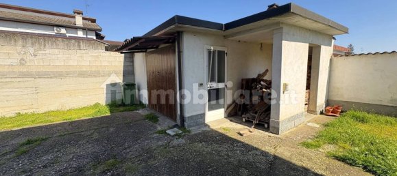 2 bedrooms Villa in Sannazzaro de' Burgondi, Italy No. 18961 21