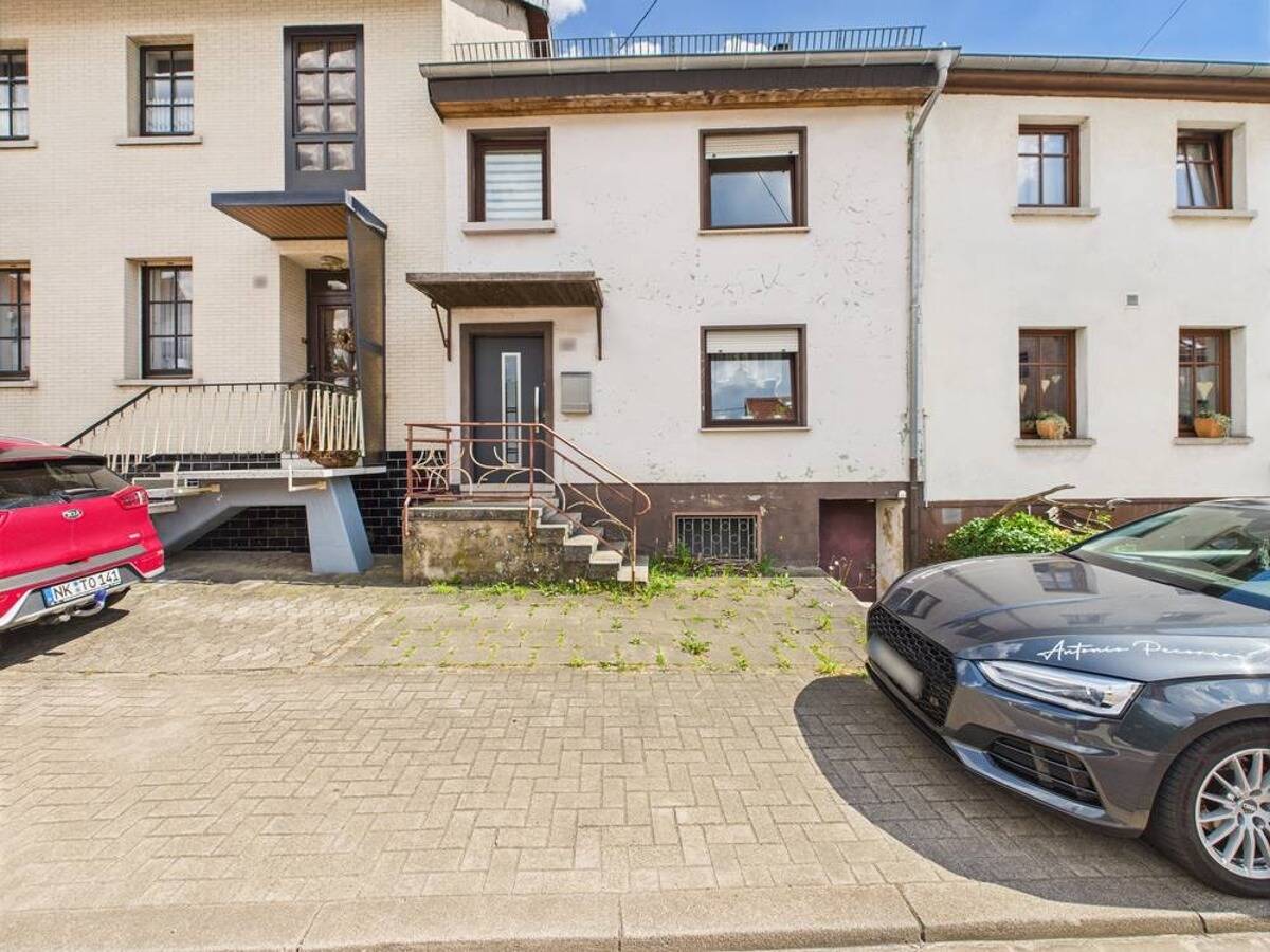 Adosado de 4 habitaciónes en Neunkirchen, Germany No. 231555