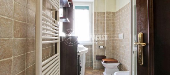 3 rooms Apartment in Rome, Italy No. 40229 16