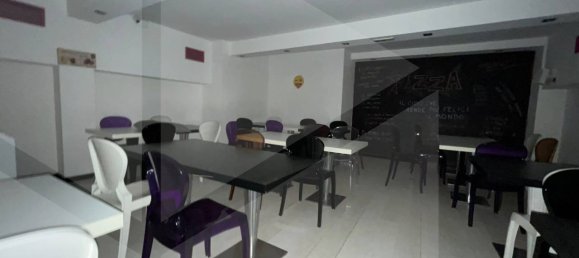 5غرفة عقار تجاري في Molfetta, Italy رقم 24774 5