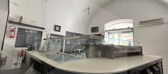 5غرفة عقار تجاري في Molfetta, Italy رقم 24774 37