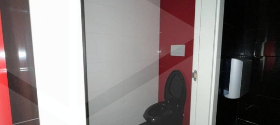 5غرفة عقار تجاري في Molfetta, Italy رقم 24774 48