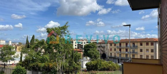 1 bedroom Apartment in Florence, Italy No. 362415 2