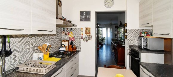 3 bedrooms Apartment in Milan, Italy No. 258194 7