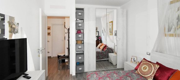 3 bedrooms Apartment in Milan, Italy No. 258194 10