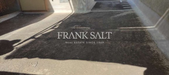 Дом с 3 спальнями в Заббар, Мальта № 2927 2