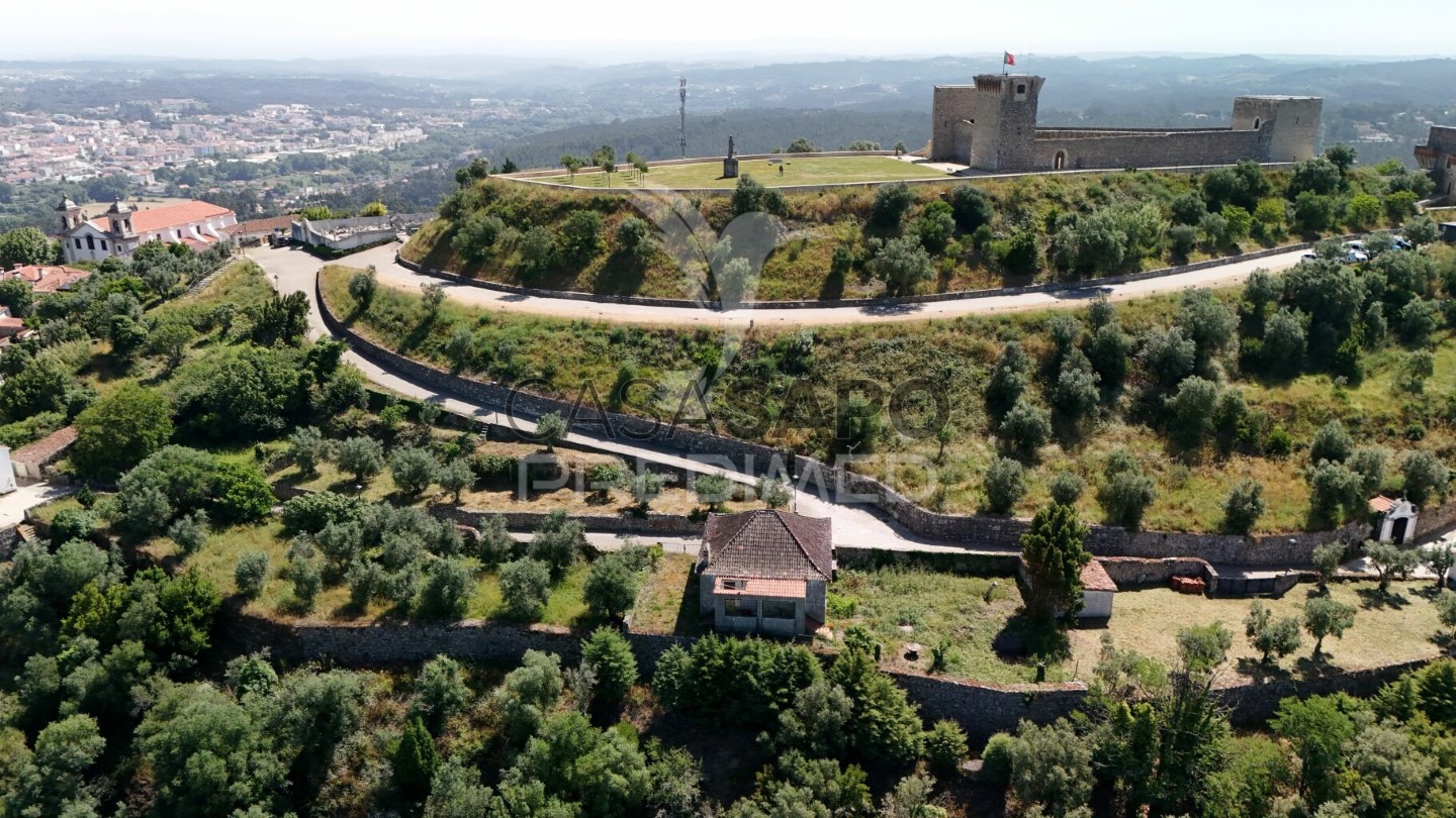  Land in Quarteira, Portugal No. 196038