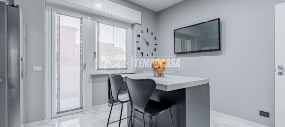 3 rooms Apartment in Fiumicino, Italy No. 35652 9