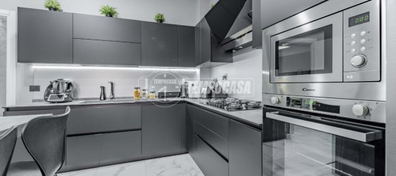 3 rooms Apartment in Fiumicino, Italy No. 35652 7