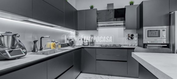 3 rooms Apartment in Fiumicino, Italy No. 35652 10