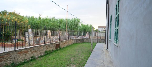 Квартира с 3 спальнями в Пескара, Италия № 323658 5