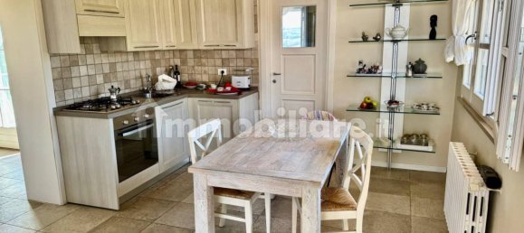 2 bedrooms Villa in Gropparello, Italy No. 325799 16