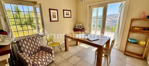 2 bedrooms Villa in Gropparello, Italy No. 325799 4