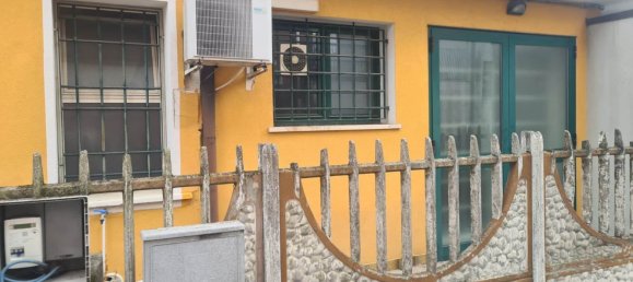 Propriété commerciale à Vigonza, Italy 175m² No. 334261 11