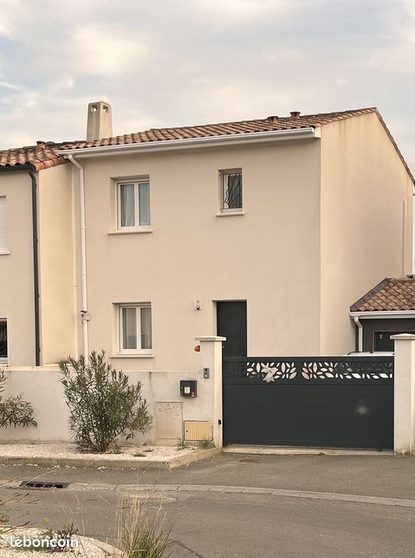 3 bedrooms House in Gard, France No. 318374