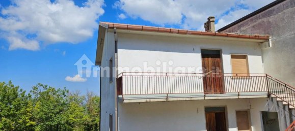 2 bedrooms Apartment in Contrada, Italy No. 52966 4