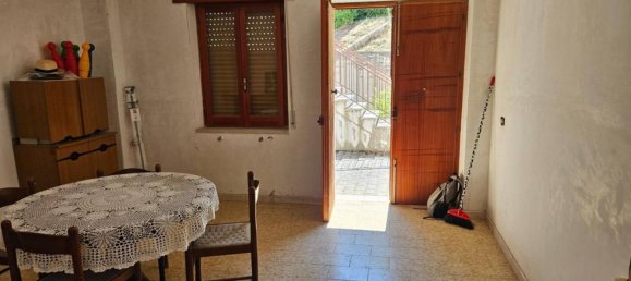 2 bedrooms Apartment in Contrada, Italy No. 52966 14