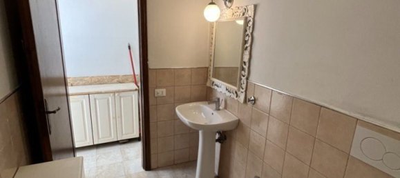 2 bedrooms Apartment in Massa, Italy No. 342932 8