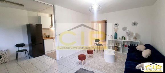 2 bedrooms Apartment in Paris, France No. 170374 9