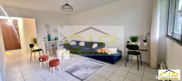 2 bedrooms Apartment in Paris, France No. 170374 8