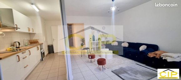 2 bedrooms Apartment in Paris, France No. 170374 7