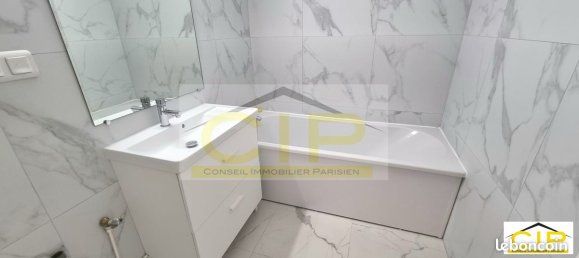 2 bedrooms Apartment in Paris, France No. 170374 20