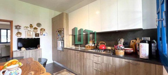 5 rooms Apartment in Bagno a Ripoli, Italy No. 104369 11