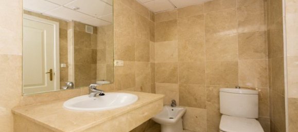 3 bedrooms Apartment in Marbella, Spain No. 102441 17