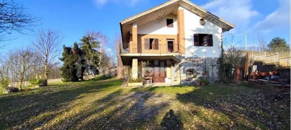 4 bedrooms House in Cuneo, Italy No. 343395 8
