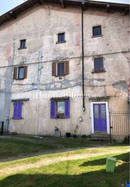 1 bedroom Apartment in Ispra, Italy No. 261688